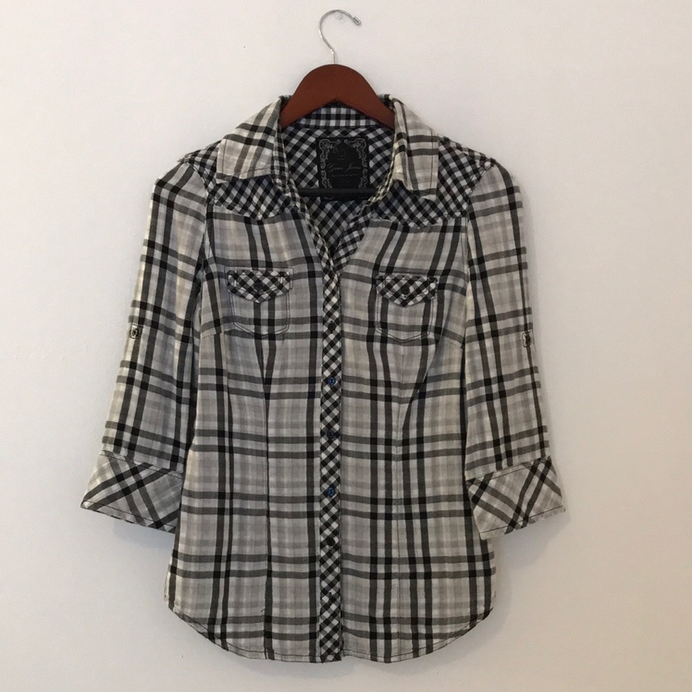 GUESS PLAID BUTTON DOWN TOP!